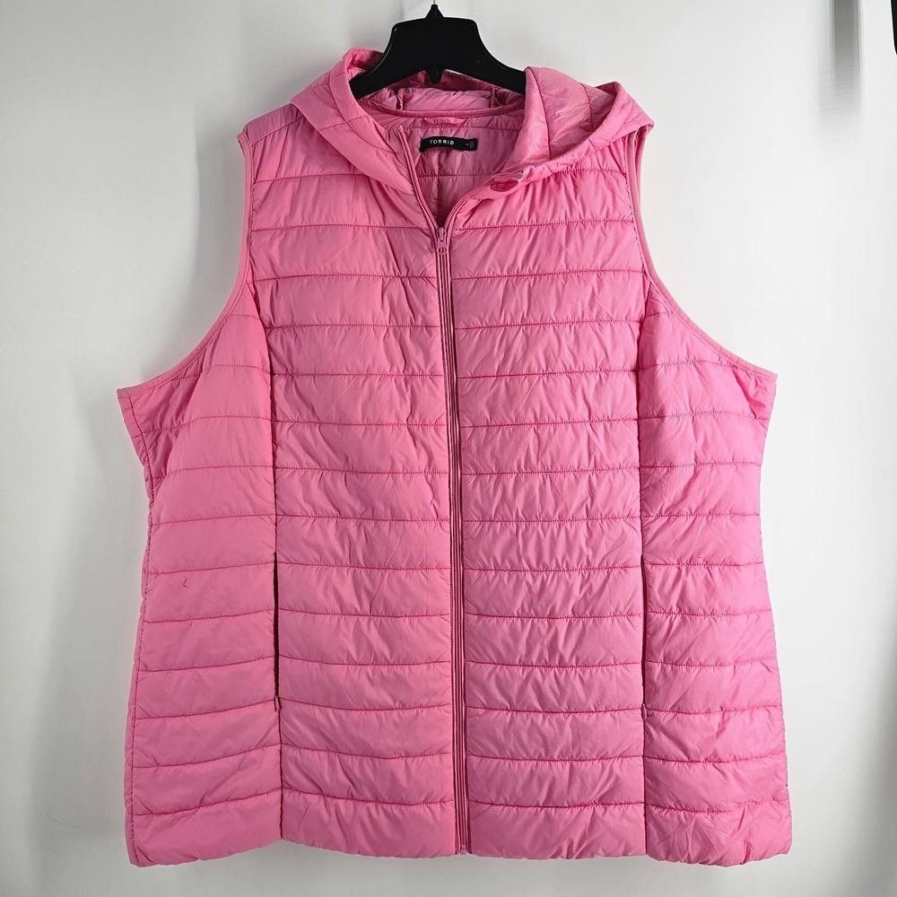 Torrid Puffer Vest Women Plus Size Size 4X Pink Hooded Quilted Sleeveless Jacket